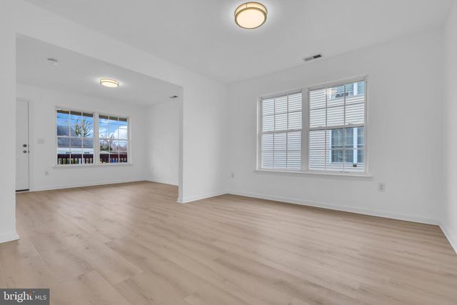 723 WOODLAND AVE, Burlington Township, NJ 08016