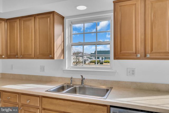 723 WOODLAND AVE, Burlington Township, NJ 08016