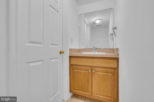 723 WOODLAND AVE, Burlington Township, NJ 08016