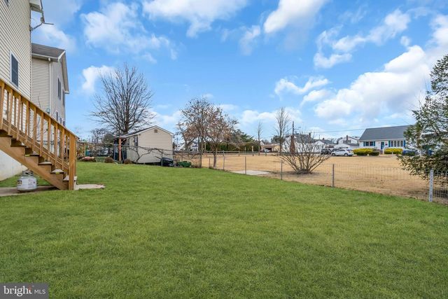 723 WOODLAND AVE, Burlington Township, NJ 08016