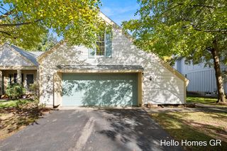 2317 Edington Drive, Grand Rapids, MI 49508