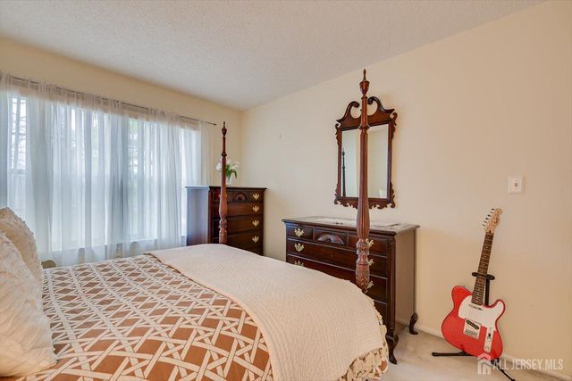 100 Goodwin Drive, North Brunswick, NJ 08902