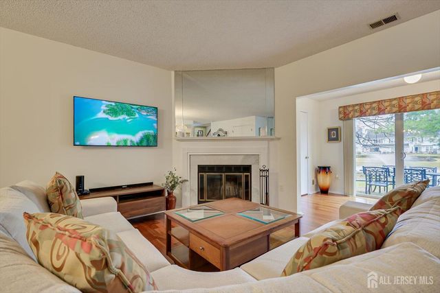 100 Goodwin Drive, North Brunswick, NJ 08902