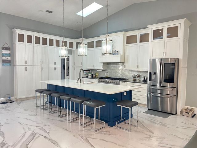 965 PINE HILL BOULEVARD, Geneva, FL 32732