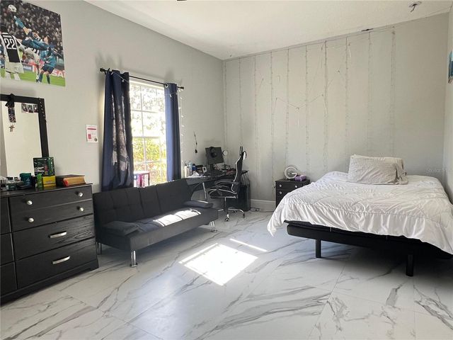 965 PINE HILL BOULEVARD, Geneva, FL 32732