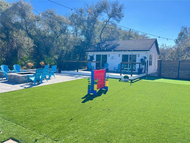 965 PINE HILL BOULEVARD, Geneva, FL 32732