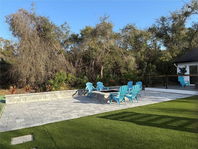 965 PINE HILL BOULEVARD, Geneva, FL 32732