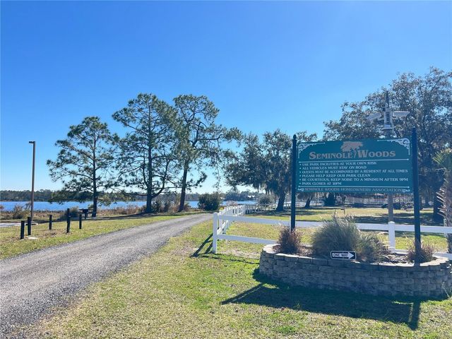 965 PINE HILL BOULEVARD, Geneva, FL 32732