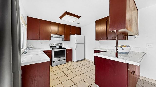 3104 Wollam Dr, Modesto, CA 95350