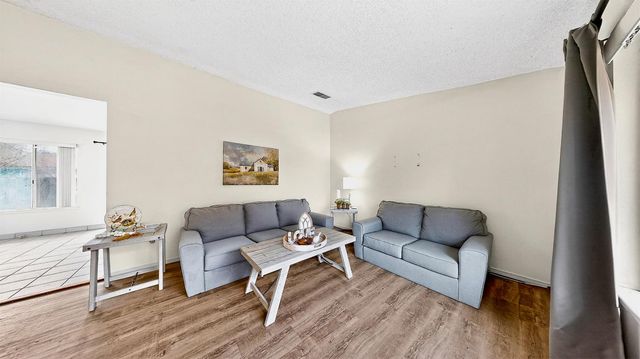 3104 Wollam Dr, Modesto, CA 95350