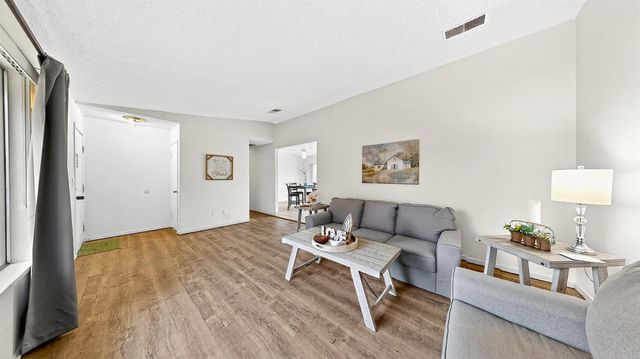 3104 Wollam Dr, Modesto, CA 95350