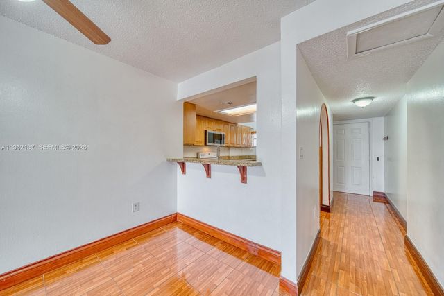 840 SW 105th Ave 318, Miami, FL 33174