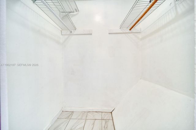 840 SW 105th Ave 318, Miami, FL 33174