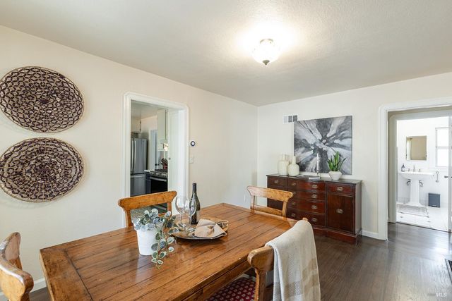 420 Montgomery St, Napa, CA 94559