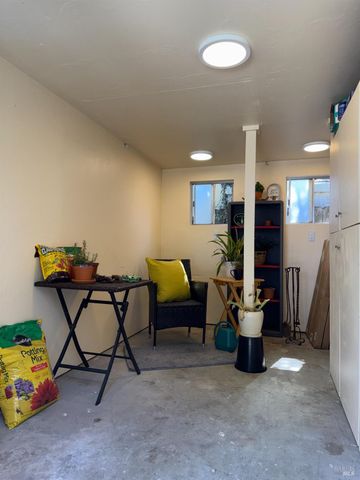 420 Montgomery St, Napa, CA 94559