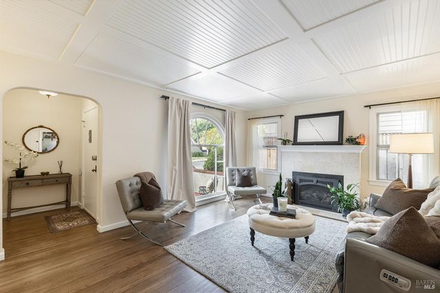 420 Montgomery St, Napa, CA 94559