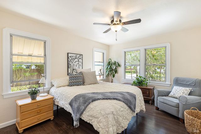 420 Montgomery St, Napa, CA 94559