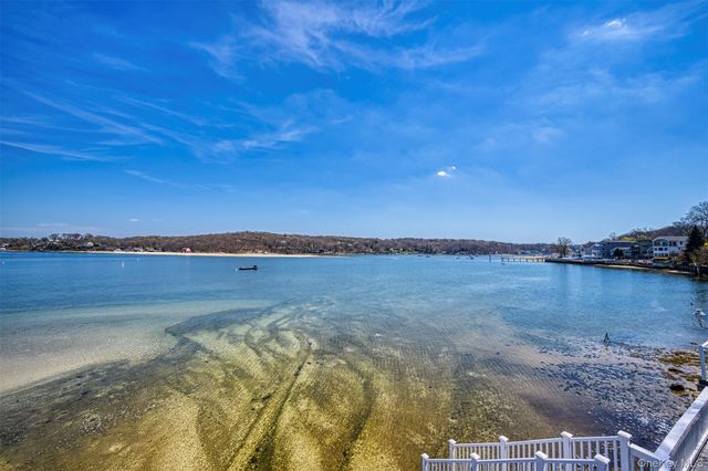 565 McKinley Terrace, Centerport, NY 11721