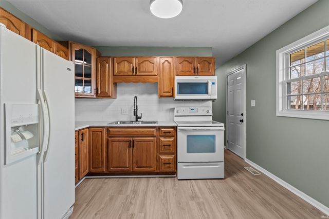 5625 Wigwam Court, Kokomo, IN 46901