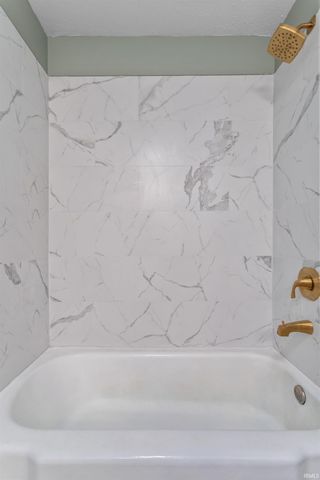 5625 Wigwam Court, Kokomo, IN 46901