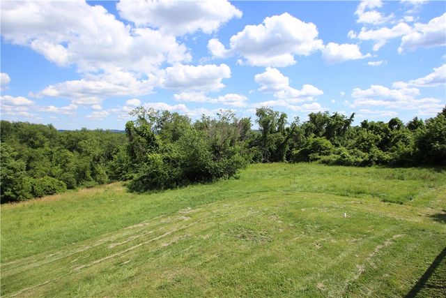 2460 Manown Road, Forward Twp, PA 15063