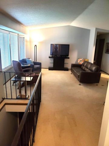4504 Laramie Trail, Minnetonka, MN 55345