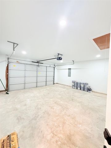 114 County Road 3543, Cleveland, TX 77327