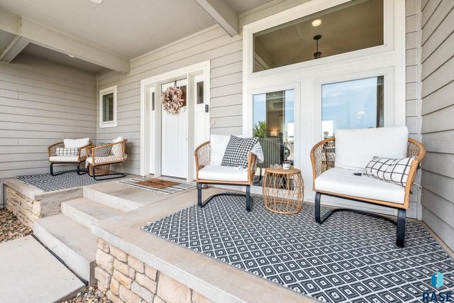 7009 E Sierra Trl Trail, Sioux Falls, SD 57110