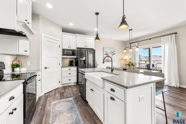 7009 E Sierra Trl Trail, Sioux Falls, SD 57110