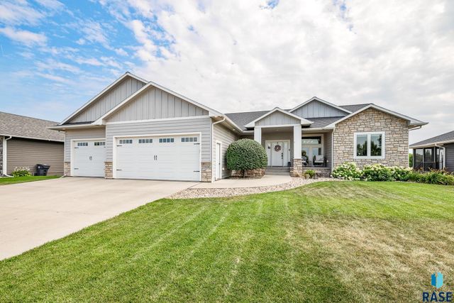 7009 E Sierra Trl Trail, Sioux Falls, SD 57110