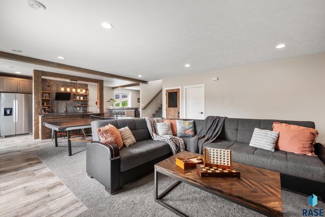 7009 E Sierra Trl Trail, Sioux Falls, SD 57110