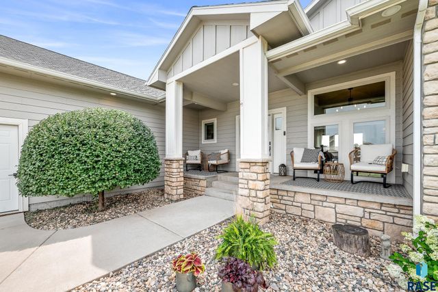 7009 E Sierra Trl Trail, Sioux Falls, SD 57110