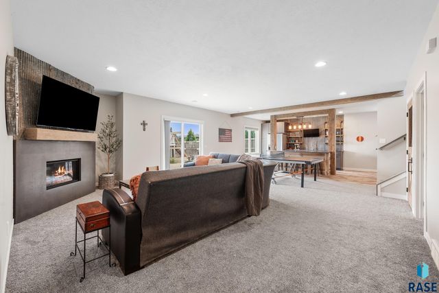 7009 E Sierra Trl Trail, Sioux Falls, SD 57110