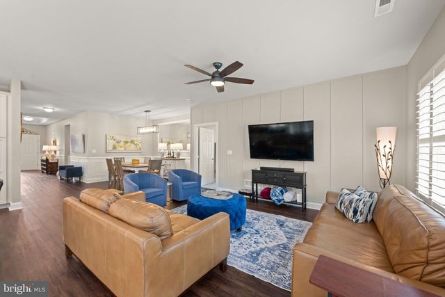411 NATIONAL DR, Downingtown, PA 19335