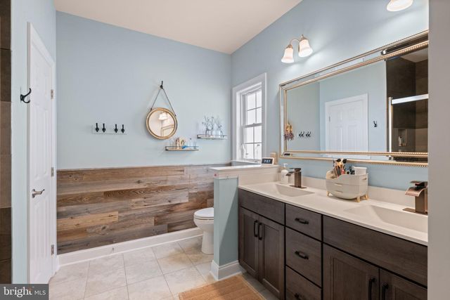 411 NATIONAL DR, Downingtown, PA 19335