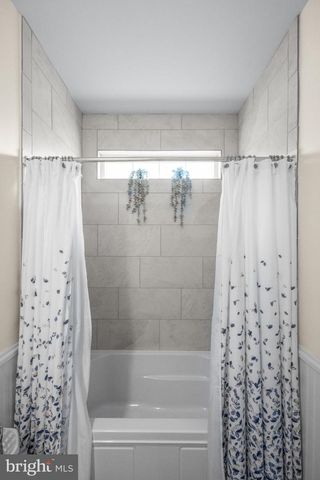 411 NATIONAL DR, Downingtown, PA 19335