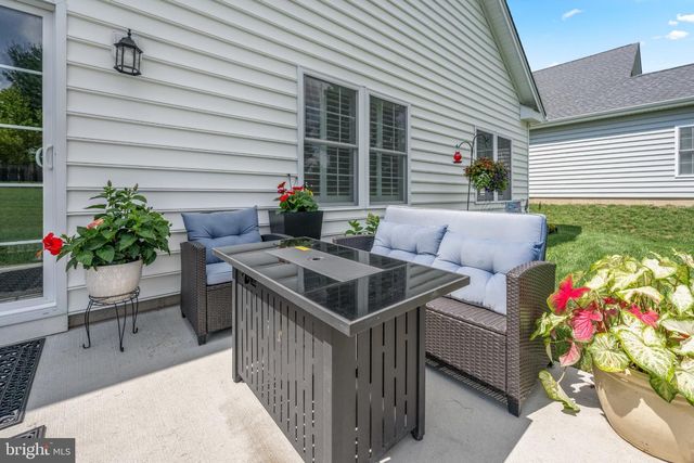 411 NATIONAL DR, Downingtown, PA 19335