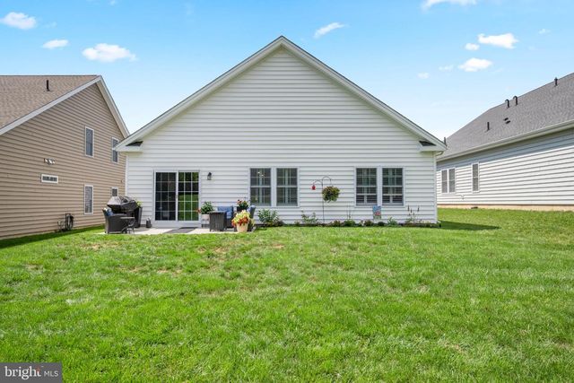 411 NATIONAL DR, Downingtown, PA 19335