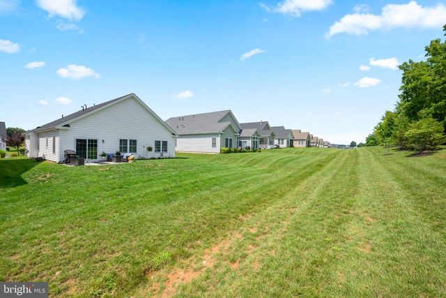 411 NATIONAL DR, Downingtown, PA 19335