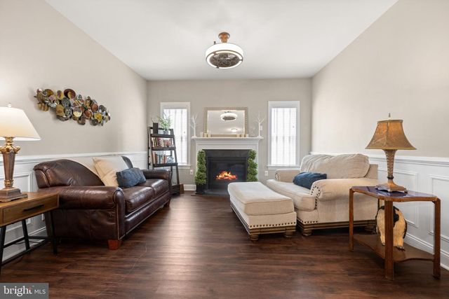 411 NATIONAL DR, Downingtown, PA 19335