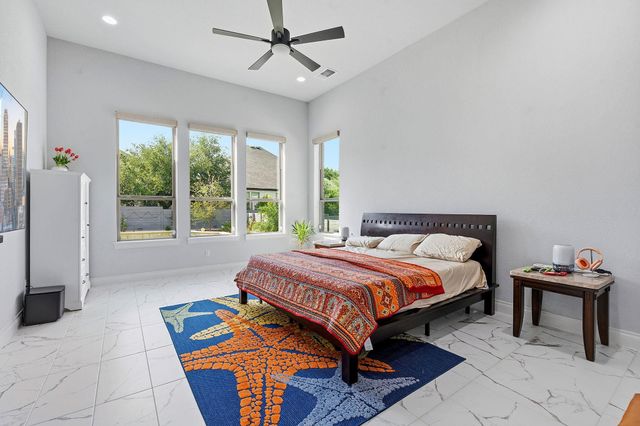 413 Summerhill LN, Georgetown, TX 78628