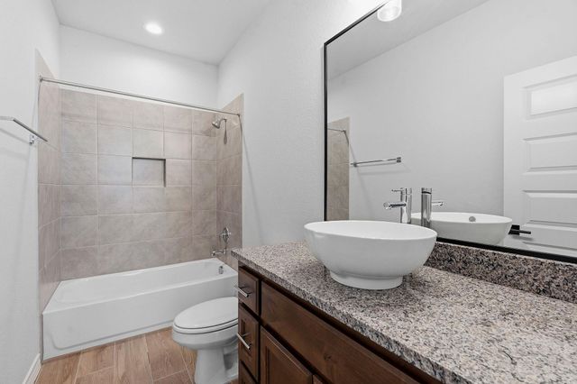413 Summerhill LN, Georgetown, TX 78628