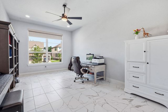 413 Summerhill LN, Georgetown, TX 78628