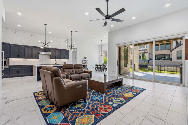 413 Summerhill LN, Georgetown, TX 78628