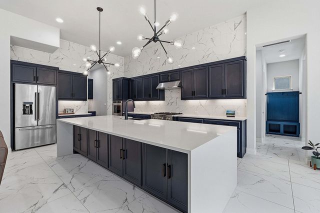 413 Summerhill LN, Georgetown, TX 78628