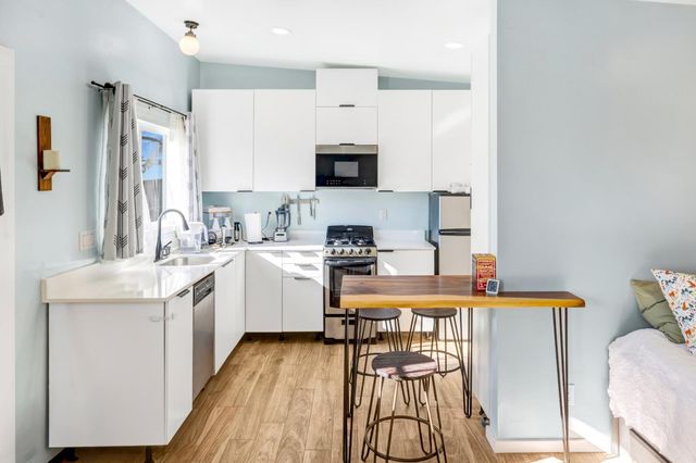 1171 Presidio Boulevard, Pacific Grove, CA 93950