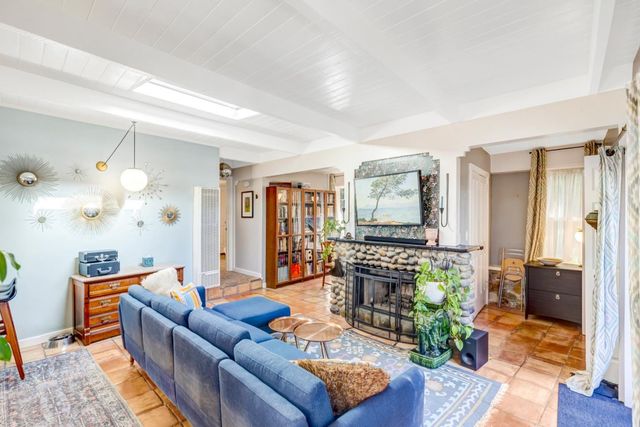 1171 Presidio Boulevard, Pacific Grove, CA 93950