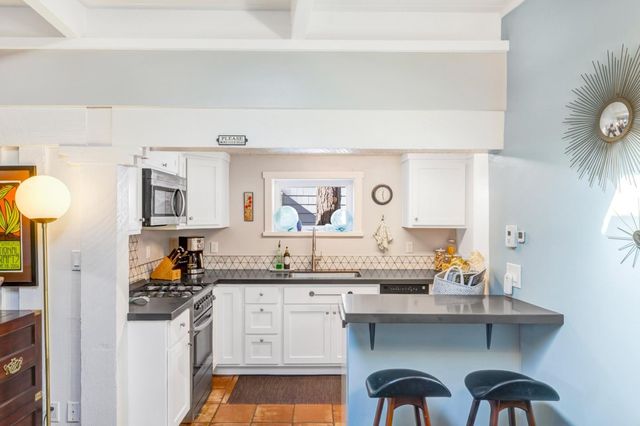 1171 Presidio Boulevard, Pacific Grove, CA 93950