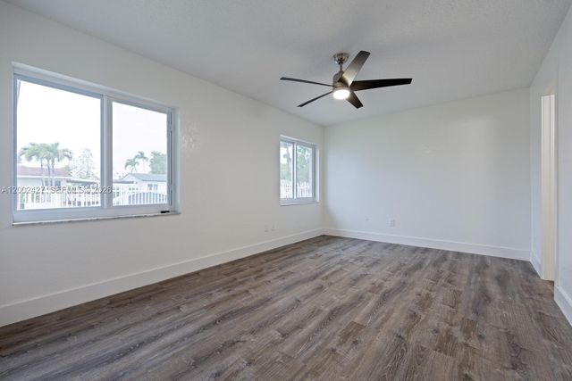 30365 SW 152nd Ct, Homestead, FL 33033