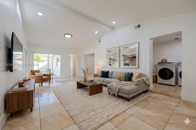 30365 SW 152nd Ct, Homestead, FL 33033